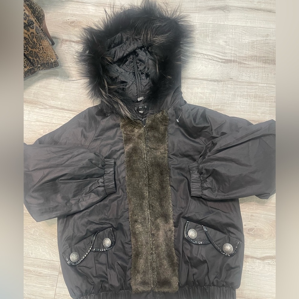 G M D woman’s bomber jacket with raccoon fur size 12